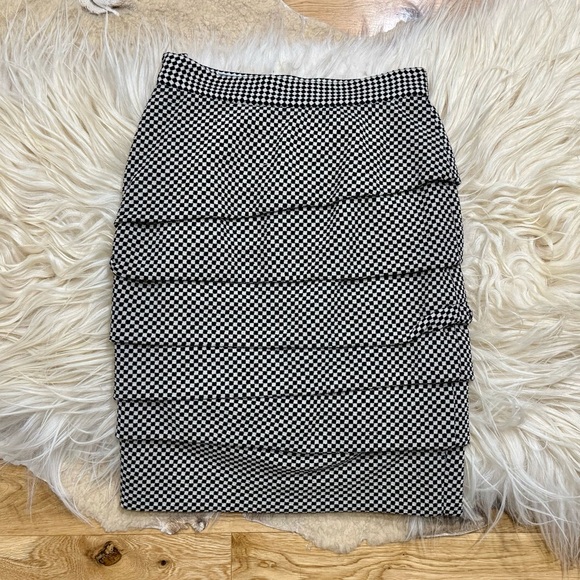Versace Vintage Check Print Skirt - Picture 4 of 8